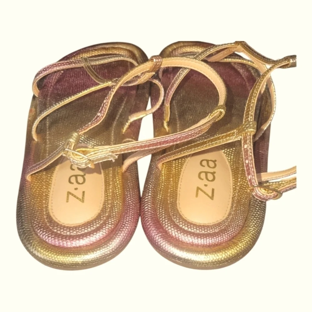 Z.aa Metallic Ombre Gold and Tan Strappy Sandals Made In Brazil US 7 EU 38 BR 36